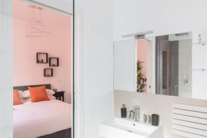Fotografia z galérie ubytovania Amoretti Apartment, 6 persone, 3 camere, 2 bagni, balcone, Wi-Fi, Metro B Monti Tiburtini v Ríme