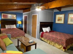 Gallery image of The Crossroads Motel in Elkhorn