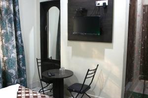 Μια τηλεόραση ή/και κέντρο ψυχαγωγίας στο Hotel Samar