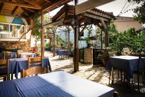 Restaurace v ubytování Vasilikos Garden Suites