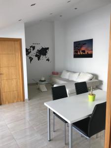 Kép Apartamento Ático Aviles szállásáról Rondában a galériában