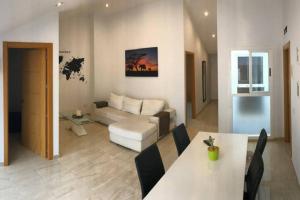 Kép Apartamento Ático Aviles szállásáról Rondában a galériában