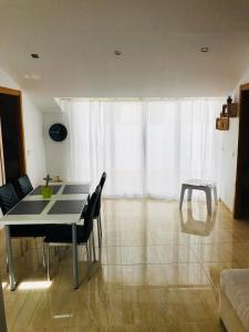 Kép Apartamento Ático Aviles szállásáról Rondában a galériában