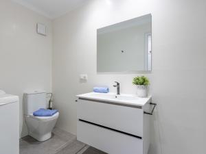Kúpeľňa v ubytovaní Apartment Bahia I by Interhome