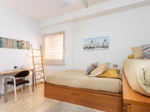 Postel nebo postele na pokoji v ubytování Apartment Las Caracolas by Interhome