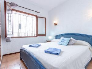 Postel nebo postele na pokoji v ubytování Apartment Las Chabolas by Interhome + 12 fotografií