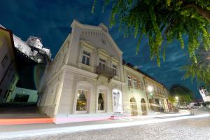 Gallery image of Apartmán s átriom v historickom centre in Trenčín