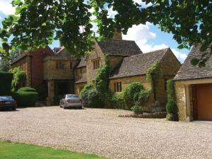 The building where the bed & breakfast is located 