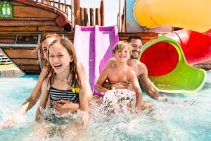 Гости Royal Son Bou Family Club
