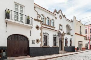 El edificio en el que está el hotel
