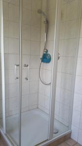 Ένα μπάνιο στο Ferienwohnung Strandglück