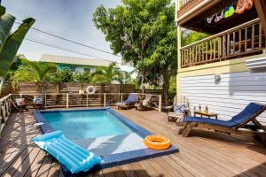 Gallery image of Driftwood Gardens Guesthouse in Placencia Village