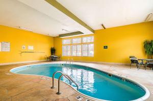 Quality Inn and Suites Harvey