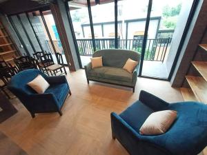 Posezení v ubytování Modern Budget Hotel