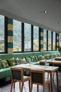 Posezení v ubytování The Peri Hotel Khao Yai