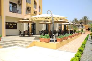 En terrasse eller udendørsområde på Royal Palace Hotel