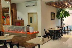 Khu vực ghế ngồi tại Smarthomm Ancol Jakarta