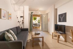 Afbeelding uit fotogalerij van Castello Apartments in Panormos Rethymno