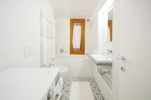 DolceVita Apartments N. 479 tesisinde bir banyo