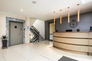 Vstupní hala nebo recepce v ubytování Icarus Apartments + 35 fotografií