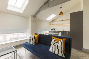 Goodstay Apartments by Urban Space的厨房或小厨房