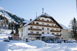 Familien- und Jugendgästehaus Schönfeld v zimě