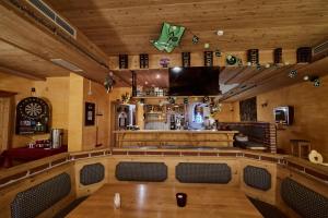 Lounge nebo bar v ubytování Hotel Kirchboden by Alpeffect Hotels