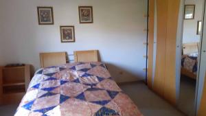 Postel nebo postele na pokoji v ubytování Ferienwohnung Heidlinger + 3 fotografie