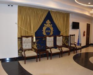 Posezení v ubytování Hotel de Raj Sialkot