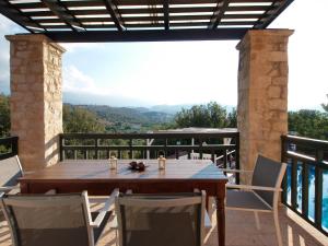 Balkón nebo terasa v ubytování Villa Amvrosia Nr Kalives Crete