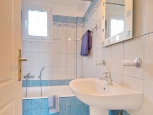 A bathroom at Villa Hera