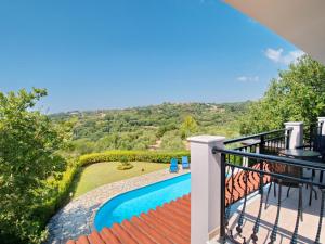 The swimming pool at or close to Villa Hera