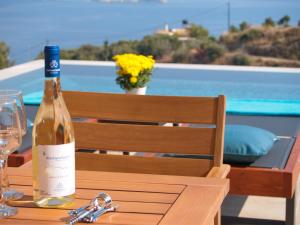 Nápoje v ubytovaní Villa Nikos Megala Chorafia Crete