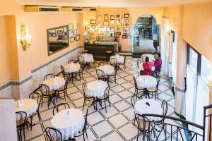 A seating area at Il Viandante Catenanuova