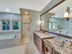 Phòng tắm tại Mount Saalbach +41 ảnh