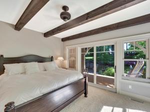 Giường trong phòng chung tại Mount Saalbach