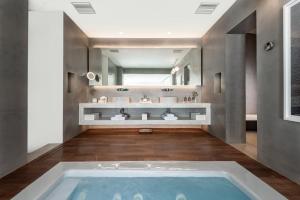 Imagine din galeria proprietății Grace Hotel, Auberge Resorts Collection în Imerovigli