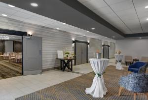 Posezení v ubytování Holiday Inn Philadelphia-Cherry Hill by IHG + 143 fotografií