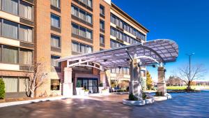 a metal walkway in front of a building at Holiday Inn Hotel & Suites Warren, an IHG Hotel in Warren