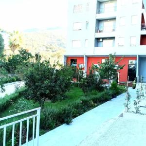 Gallery image of Apartament me qera Dublex Lungomare in Vlorë