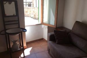 A seating area at Ca na Mar: Charming House in the heart of Bunyola, Tramuntana