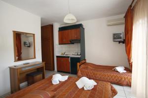 A kitchen or kitchenette at Badis Haus