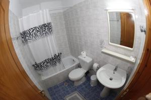 A bathroom at Badis Haus