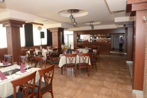 Restaurace v ubytování Harmony Hotel