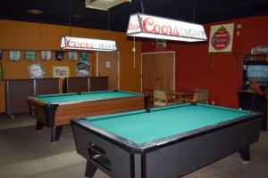 Biliár nebo kulečník v ubytování Quality Inn Umatilla - Hermiston