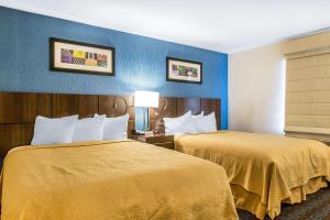 Postel nebo postele na pokoji v ubytování Quality Inn & Suites Middletown - Newport