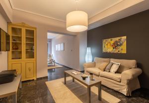 Oleskelutila majoituspaikassa Tranquil Central Apt, behind Athens Caravel Area