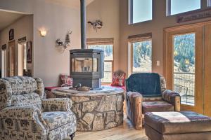 Gallery image of Mtn-View Cabin with Deck, 3 Mi to Cripple Creek! in Cripple Creek