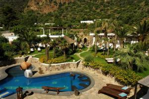 an aerial view of a pool at a resort at Hotel Oasi in Panarea