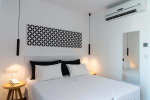 Gallery image of Kefalos Damon Hotel Apartments in Paphos